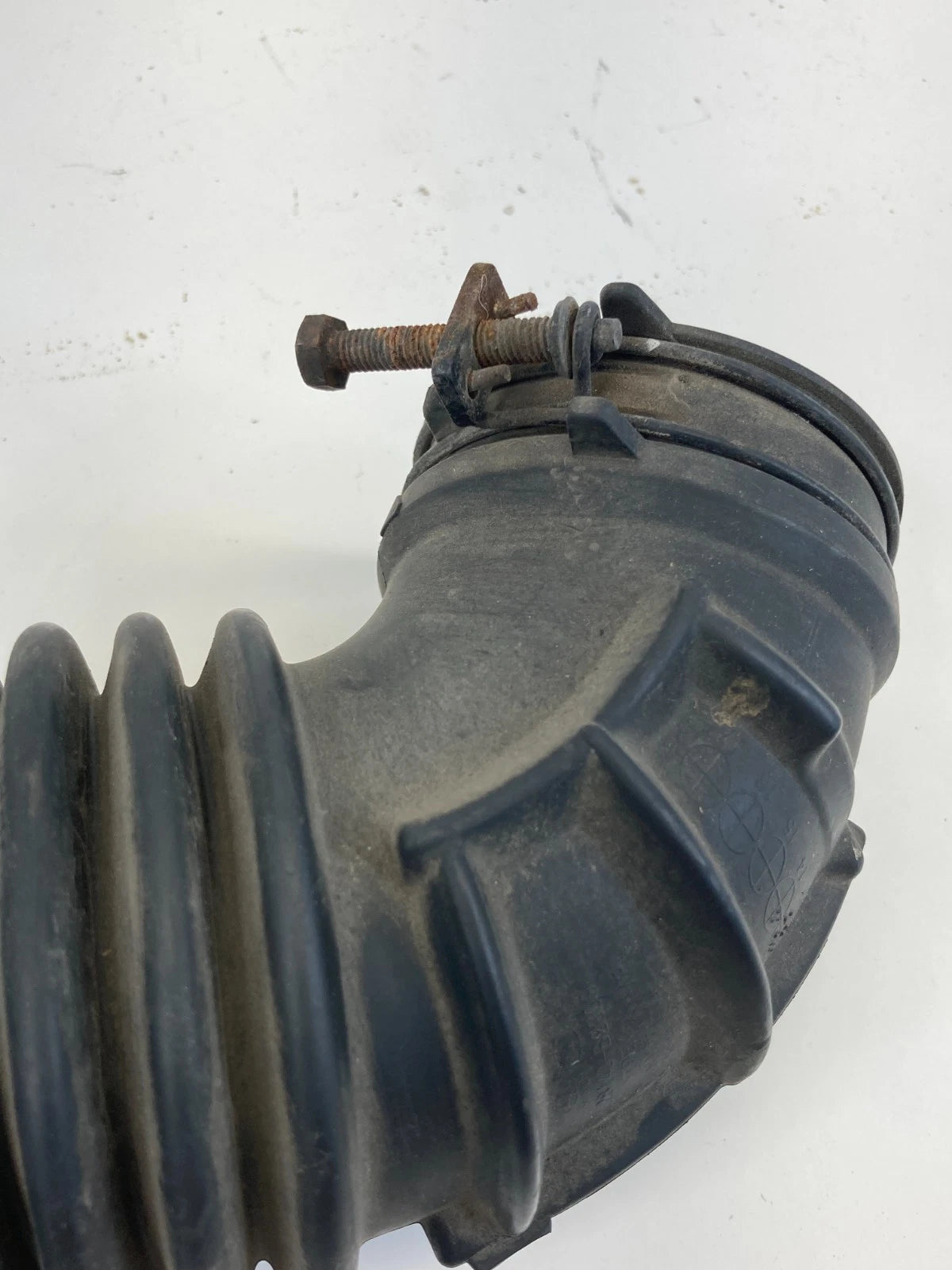 2014-2019 KIA SOUL 1.6L L4 MT AIR INTAKE CLEANER HOSE TUBE DUCT ASSEMBLY OEM