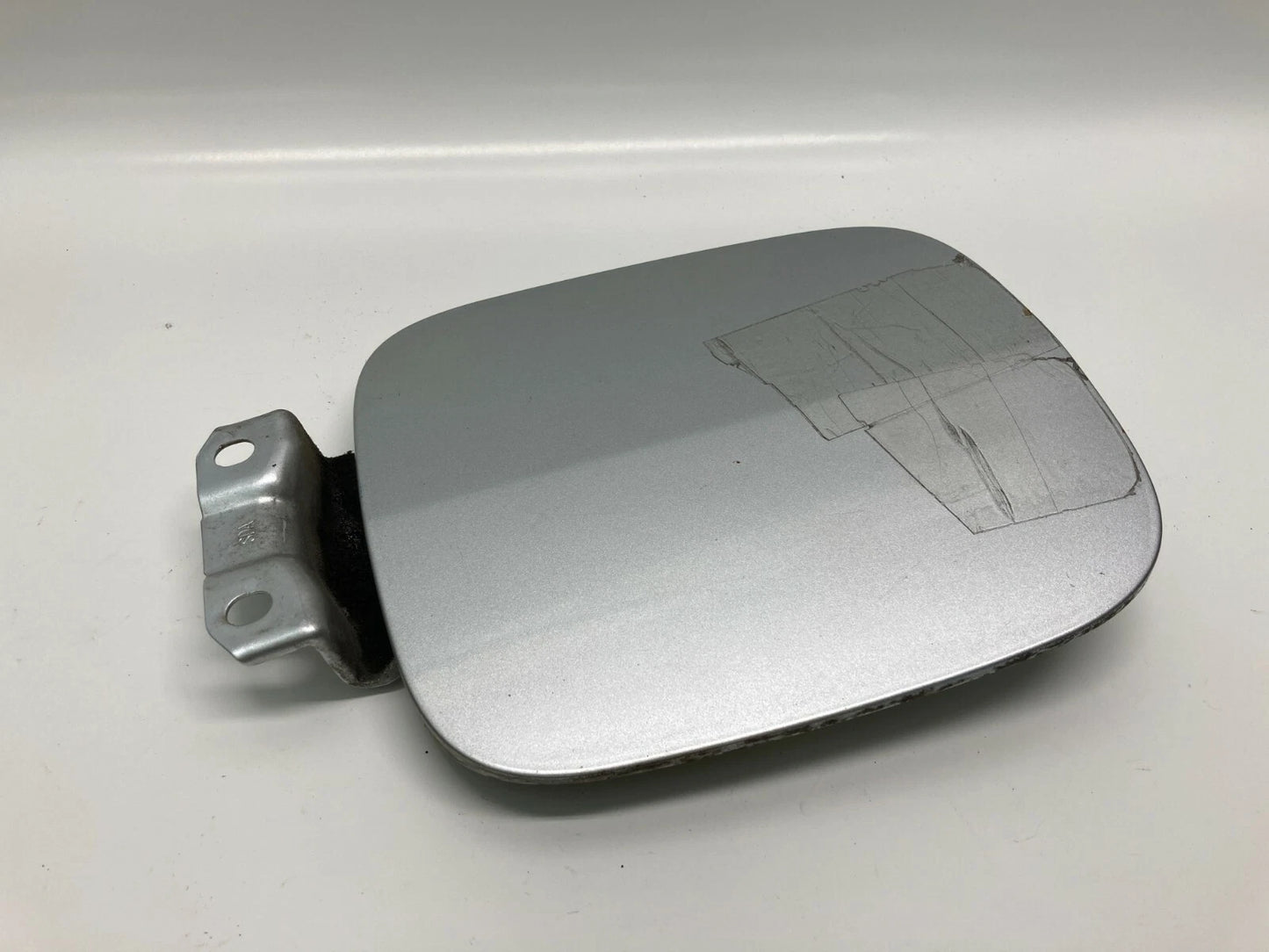 2006 2007 HONDA ACCORD SEDAN FUEL FILLER DOOR TANK GAS LID COVER ASSEMBLY OEM