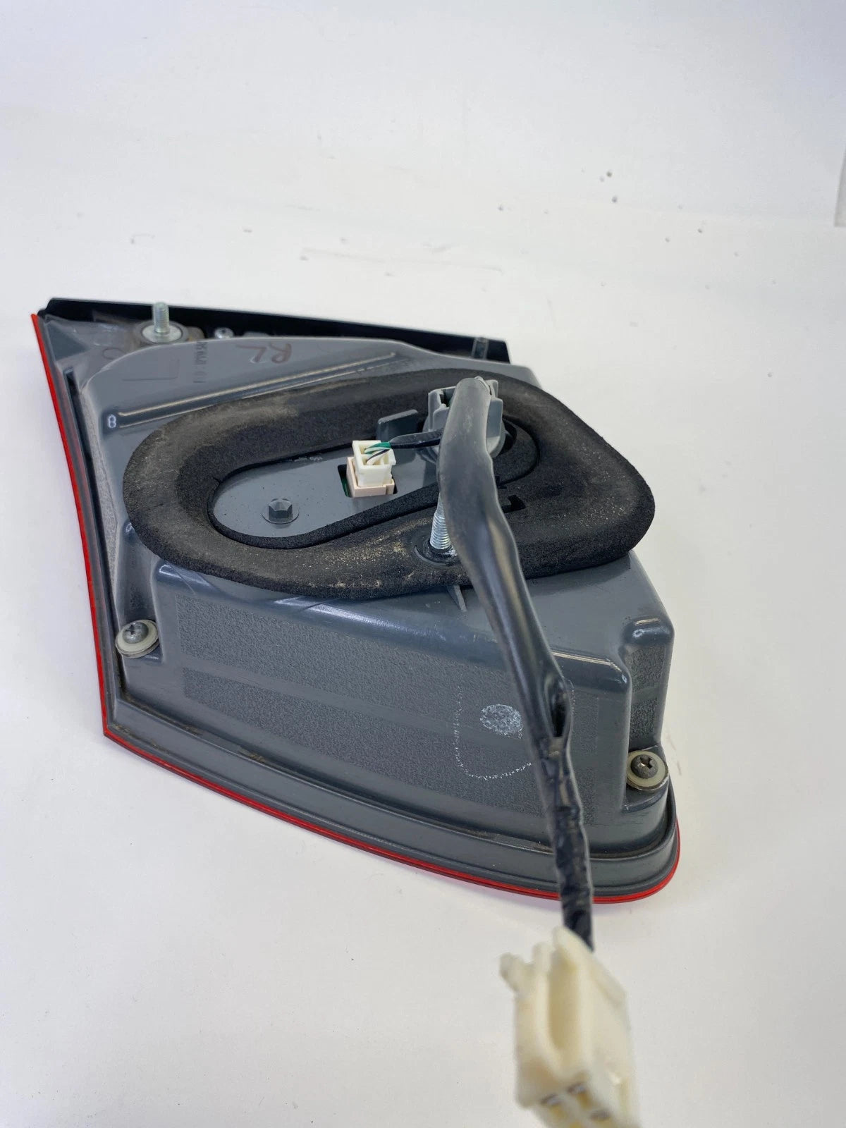 2007-2011 LEXUS GS350 REAR LEFT SIDE TRUNK LID INNER TAILLIGHT TAIL LAMP OEM