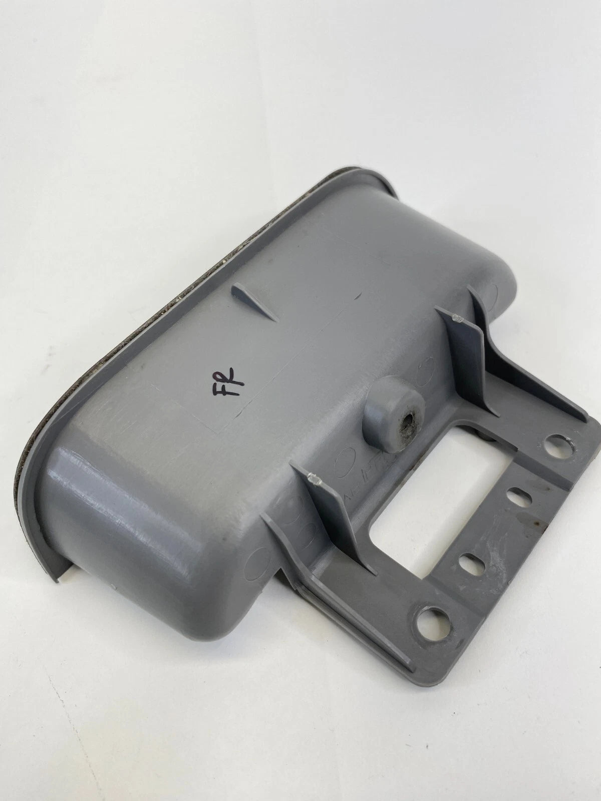 1999-2005 SUZUKI GRAND VITARA FRONT RIGHT DOOR PULL HANDLE POCKET BEZEL OEM