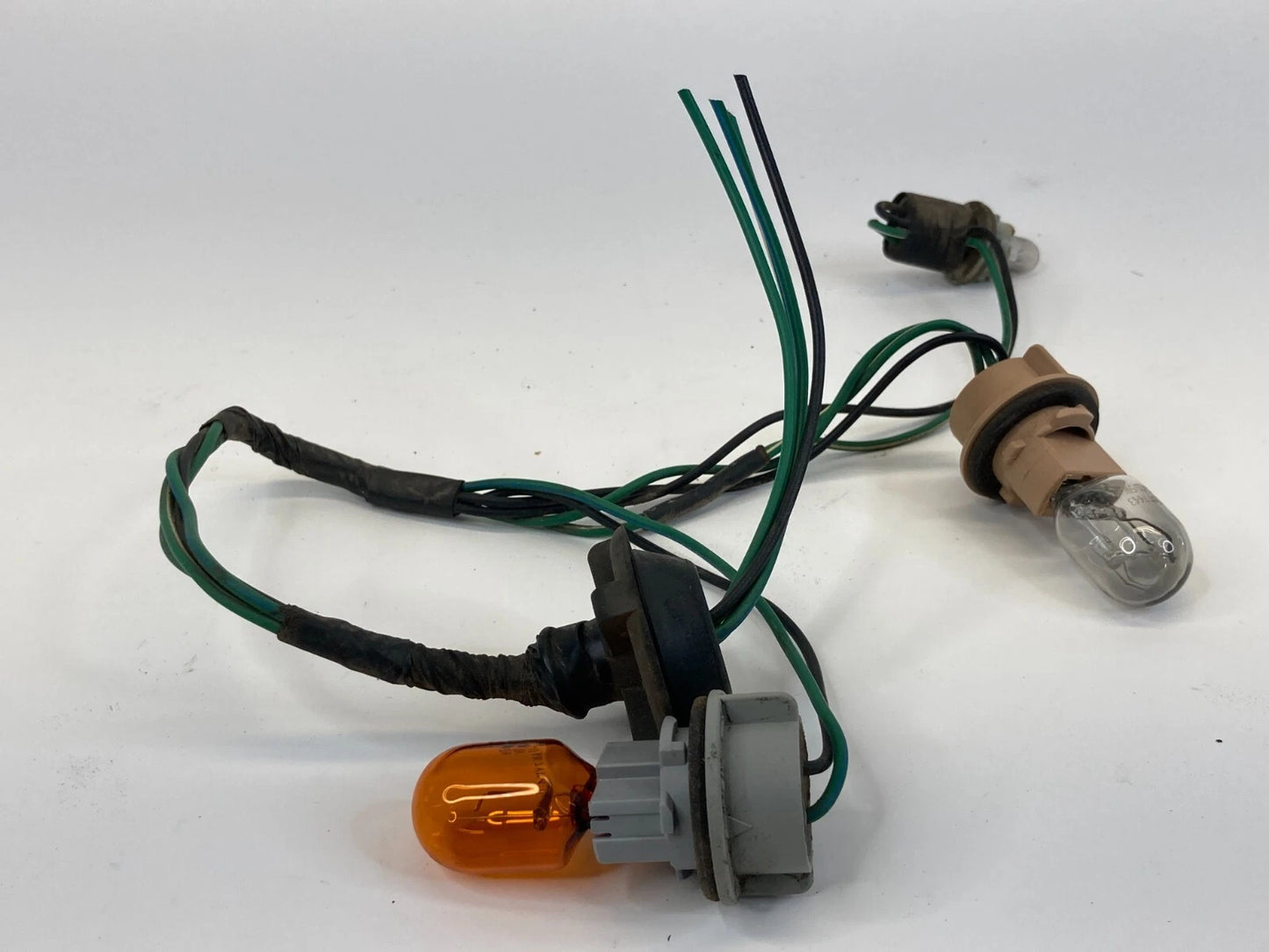 2008 2009 SUBARU OUTBACK RR LEFT TAILLIGHT LAMP BULB SOCKET HARNESS OEM FACTORY
