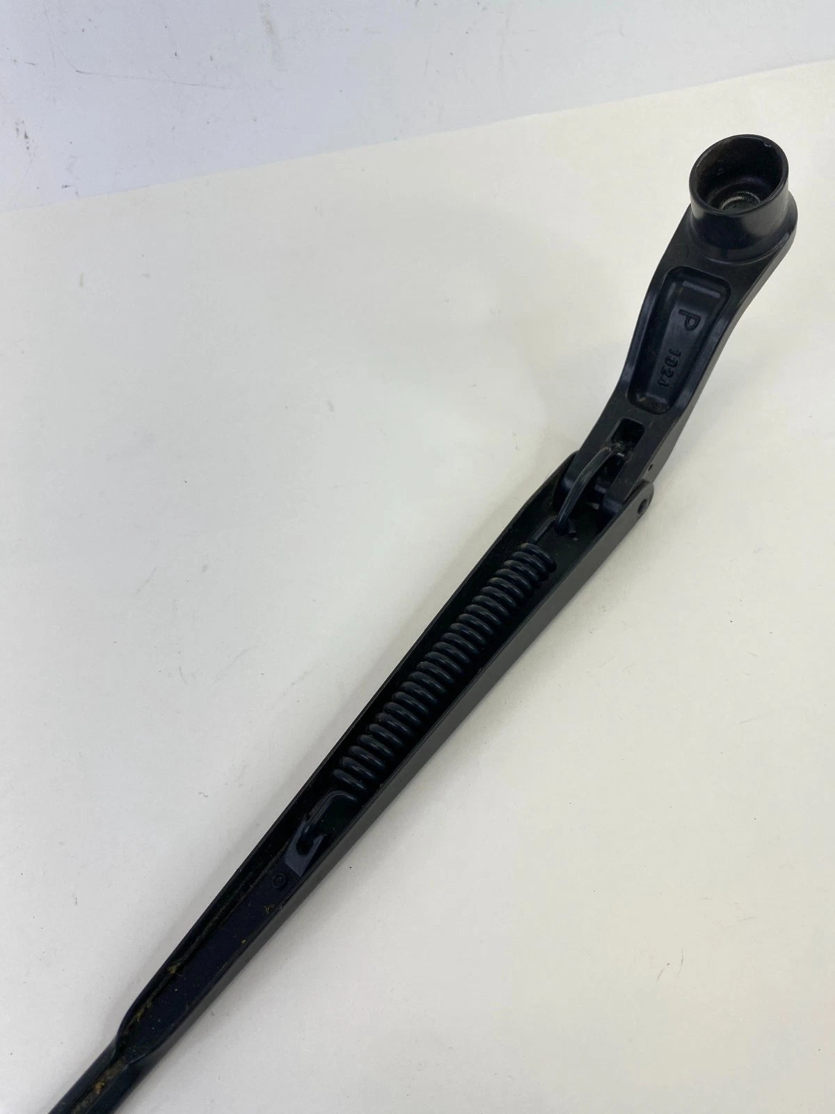 2007-2017 JEEP COMPASS FRONT RIGHT PASSENGER SIDE WINDSHIELD WIPER ARM OEM