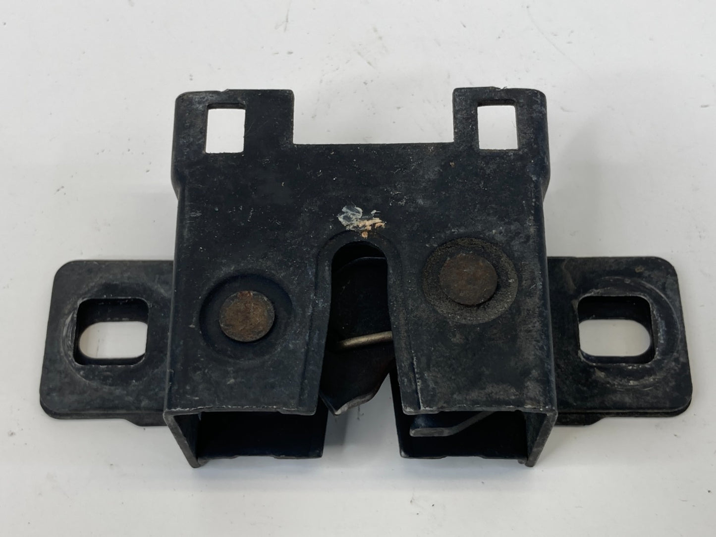 2008-2012 Land Rover LR2 Front Hood Lock Latch Release Actuator OEM