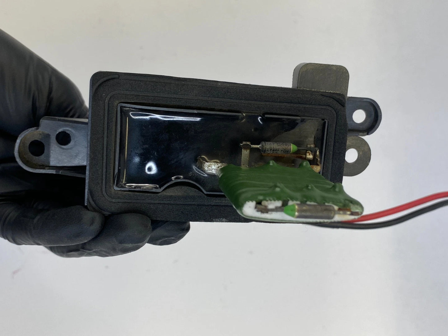 2002-2005 CHEVROLET TRAILBLAZER HVAC AC HEATER BLOWER MOTOR RESISTOR OEM