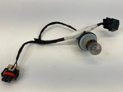 2008-2012 BUICK ENCLAVE FRONT RIGHT HEADLIGHT HEADLAMP SOCKET CONNECTOR OEM