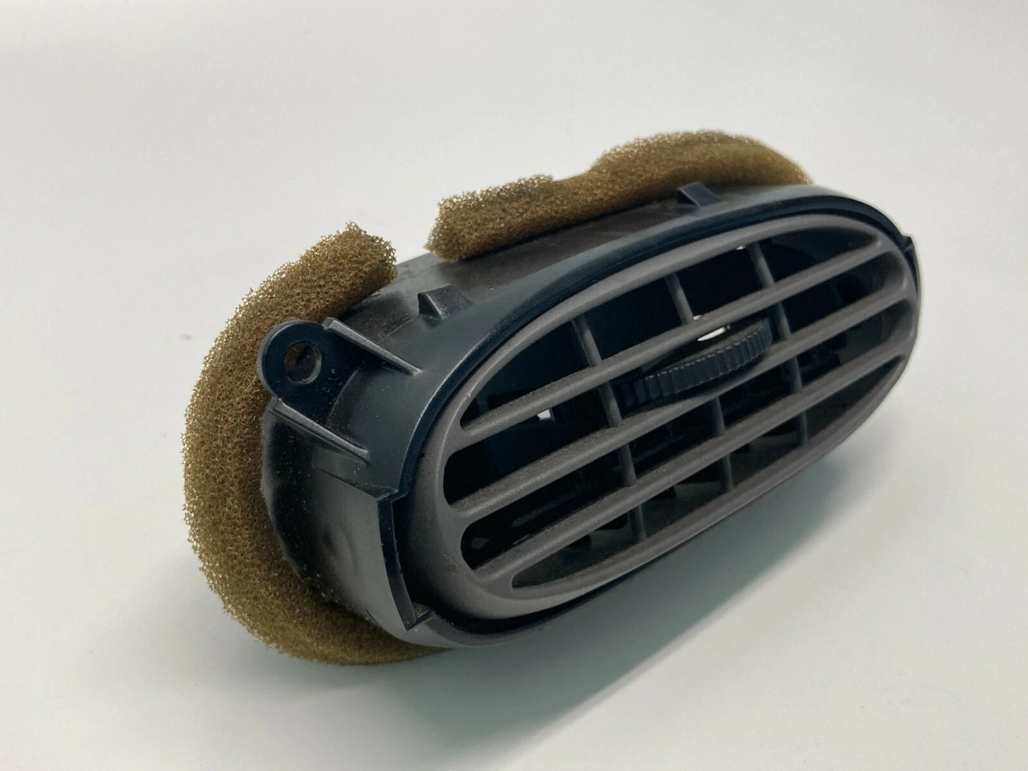 1998-2003 FORD ESCORT DASH RIGHT PASSENGER SIDE A/C AC AIR VENT GRILLE OUTLET