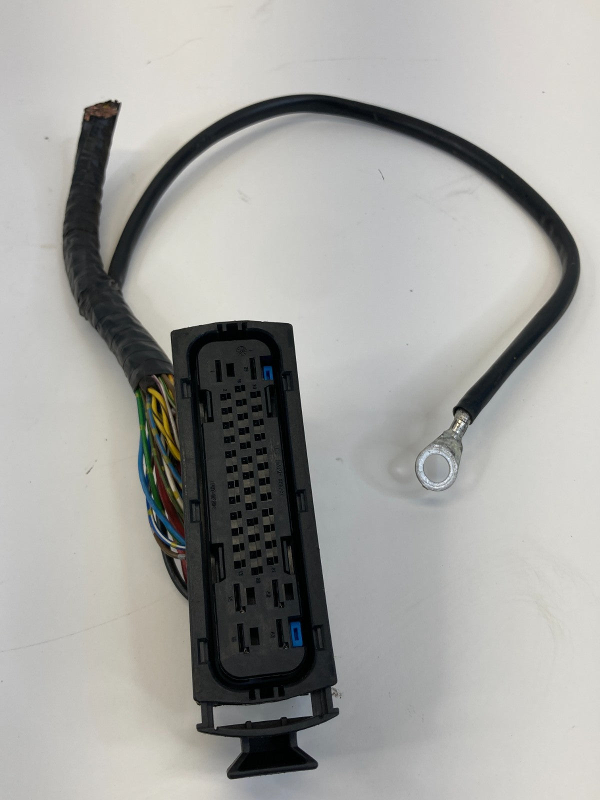 99 00 BMW 323i 2.5L RWD ABS Pump Anti Lock Brake Cable Connector Plug 19687971