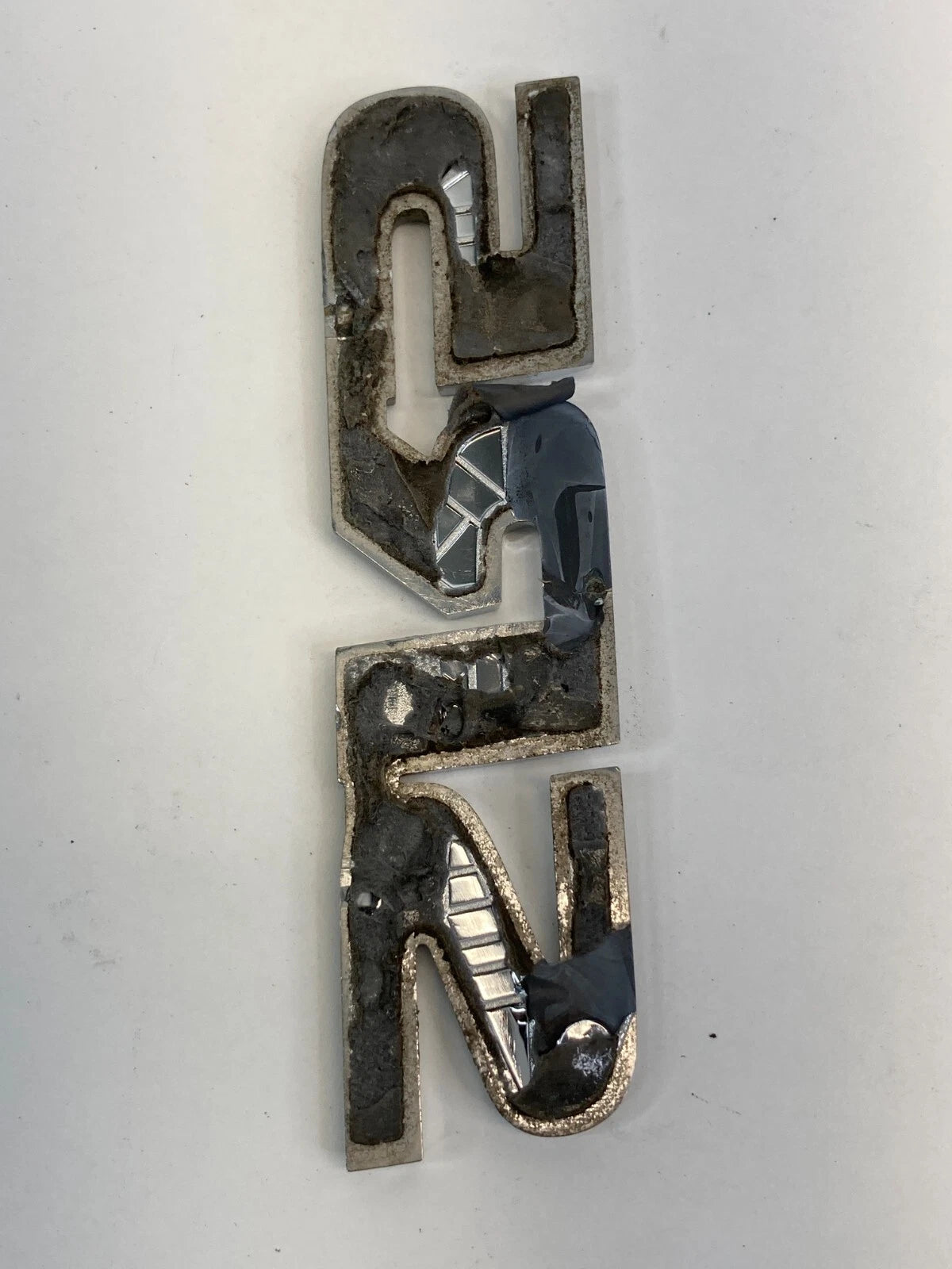 07-21 TOYOTA TUNDRA SR5 REAR SIDE DOOR BADGE LOGO NAMEPLATE SIGN EMBLEM CHROME