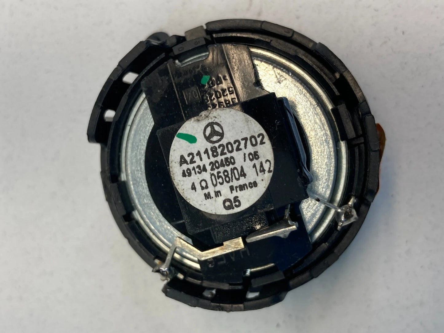 2003-2009 MERCEDES BENZ E320 FRONT LEFT DOOR TWEETER SPEAKER A2118202702 OEM