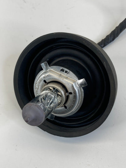 2000-2004 Nissan Pathfinder Right Side Socket Headlamp Bulb & Retainer Assy OEM