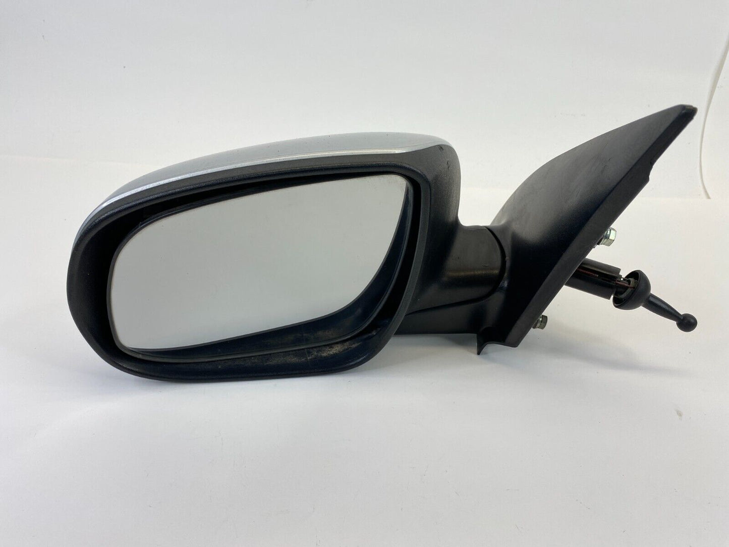 10 11 Hyundai Accent Hatchback Driver Side View Manual Door Mirror E13-027427