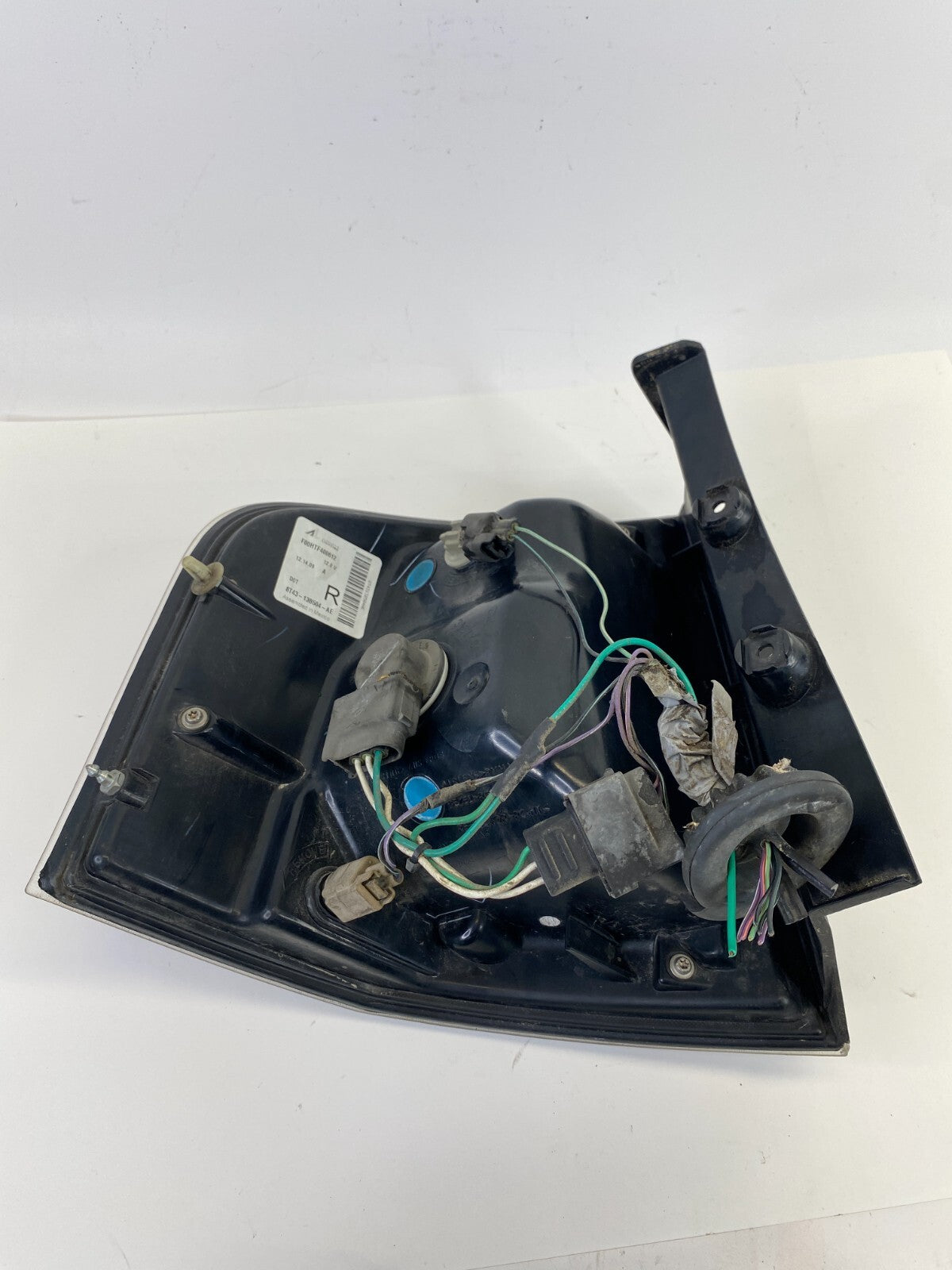 2007-2010 Ford Edge Right Passenger Side Tail Light Taillight 8T43-13B504-AE OEM