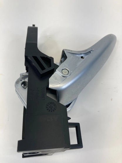 2015-2017 CHRYSLER 200 REAR RIGHT PASSENGER INTERIOR DOOR HANDLE OEM 3038087