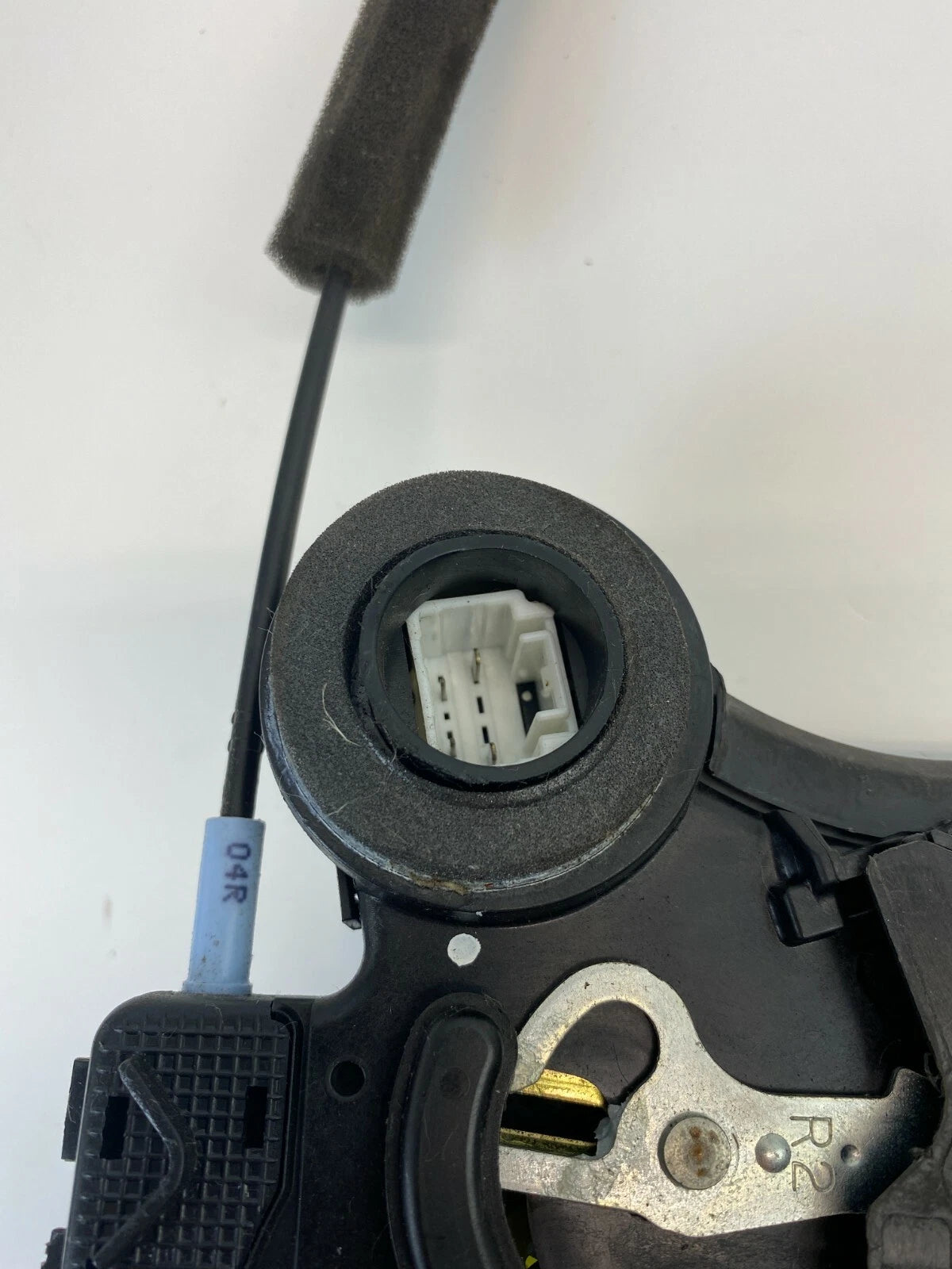 02 03 LEXUS ES300 04-06 ES330 REAR RIGHT PASSENGER SIDE DOOR LOCK LATCH ACTUATOR