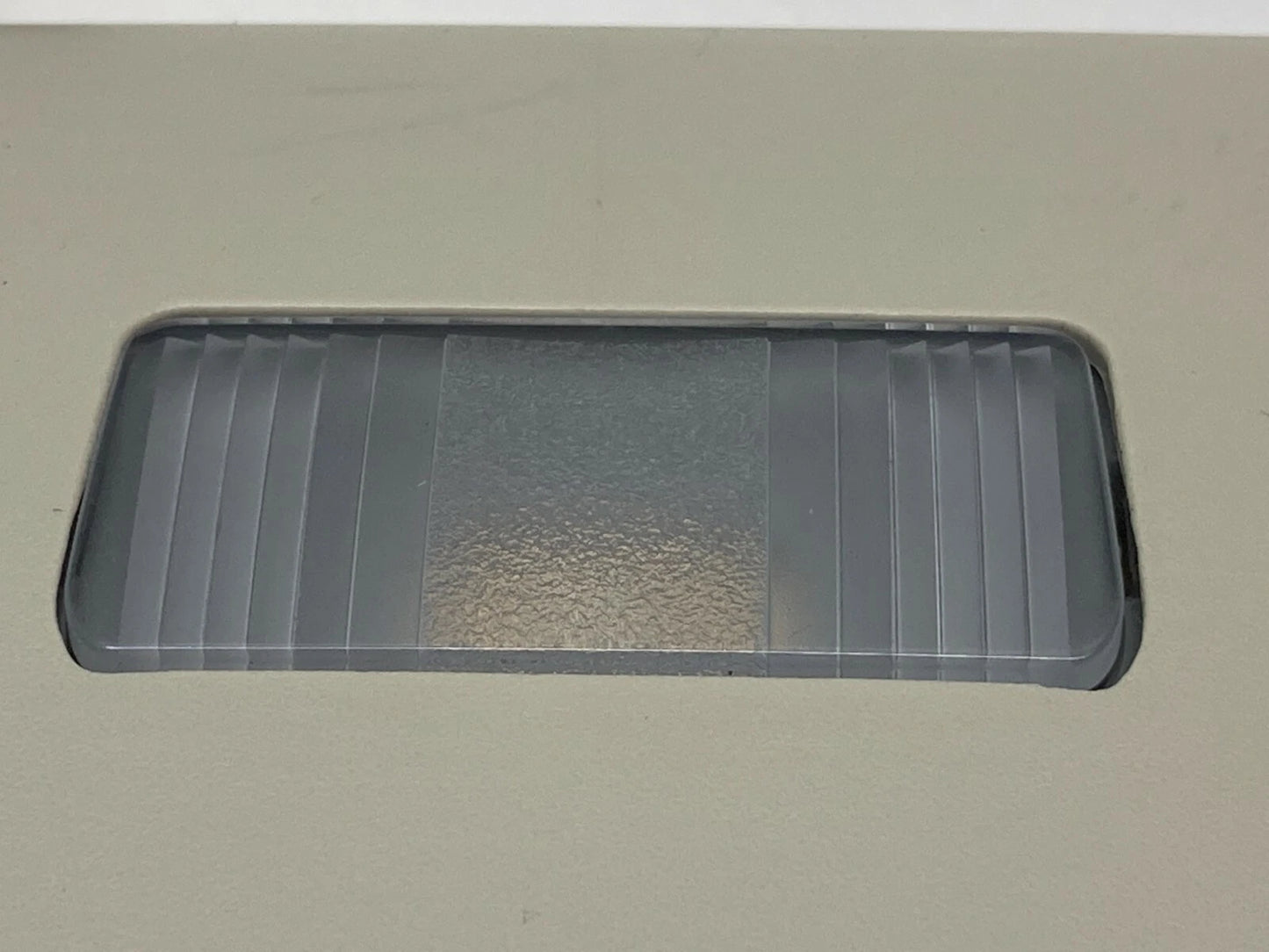 2008-2010 DODGE GRAND CARAVAN FRONT ROOF MOUNT CONSOLE LIGHT BEZEL 5KP77DW1AA