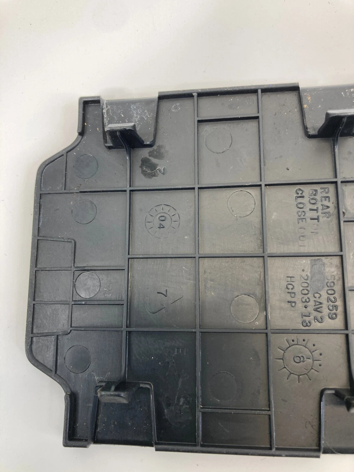 2004-2012 MITSUBISHI GALANT CENTER CONSOLE FLOOR PLATE MAT INSERT MR590259 OEM