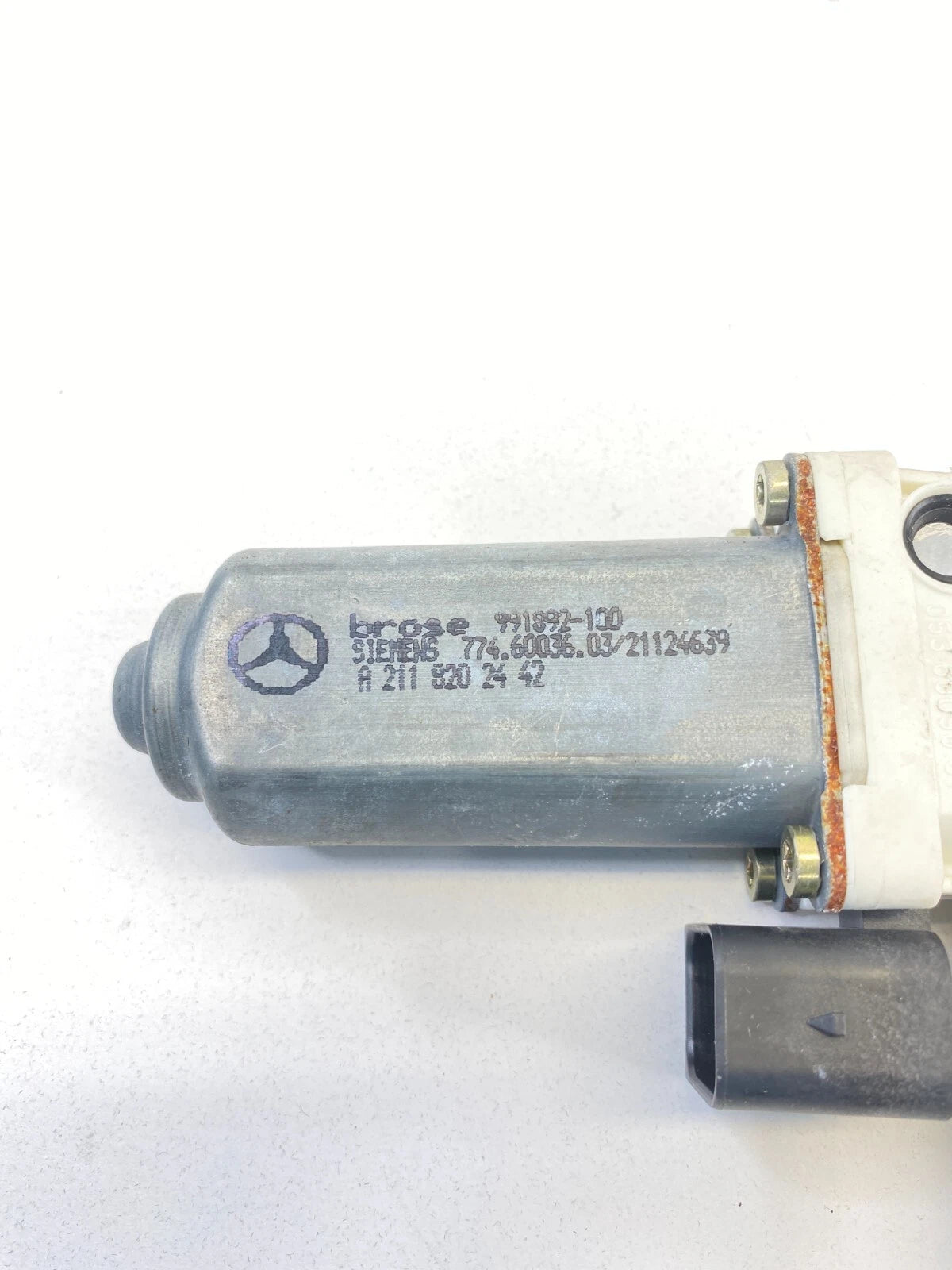 03-06 MERCEDES-BENZ E500 03-09 E320 REAR RIGHT WINDOW MOTOR 211-820-24-42 OEM