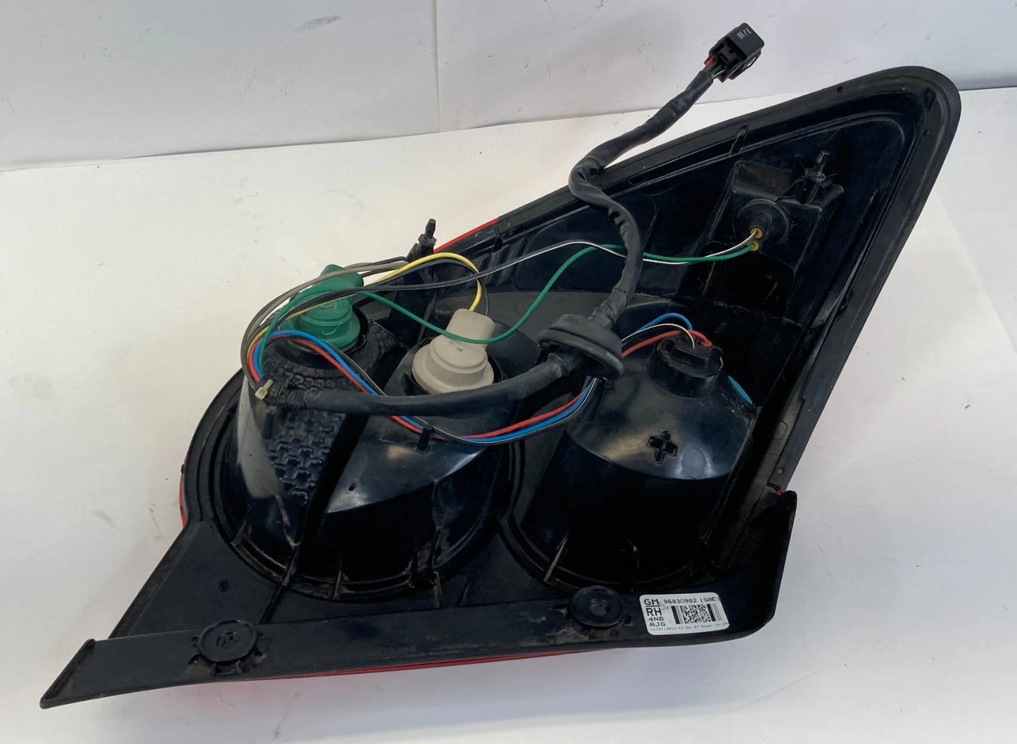 2012-2016 CHEVROLET CHEVY SONIC REAR RIGHT SIDE TAILLIGHT TAIL LIGHT 96830982