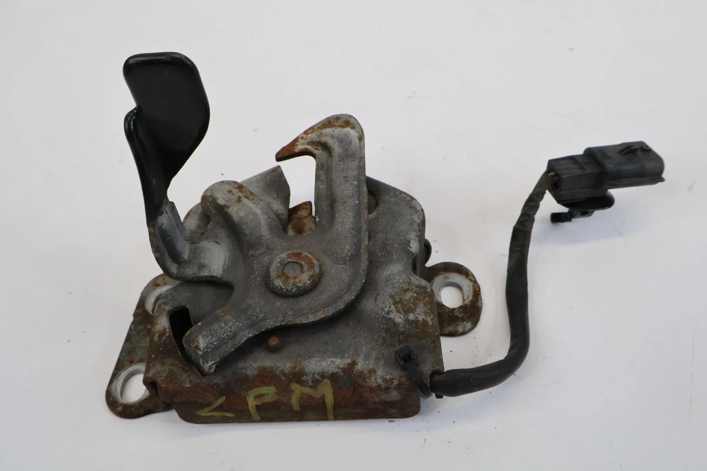 2010-2013 SUZUKI KIZASHI FRONT ENGINE HOOD LOCK BONNET LATCH RELEASE OEM FACTORY