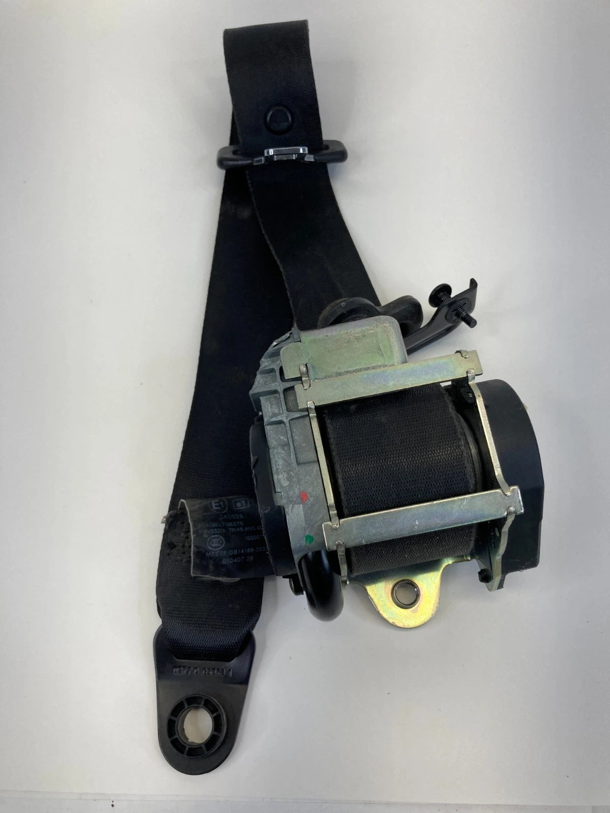 2008-2015 LAND ROVER LR2 FRONT LEFT DRIVER SEAT BELT RETRACTOR 6G9N-61295 OEM