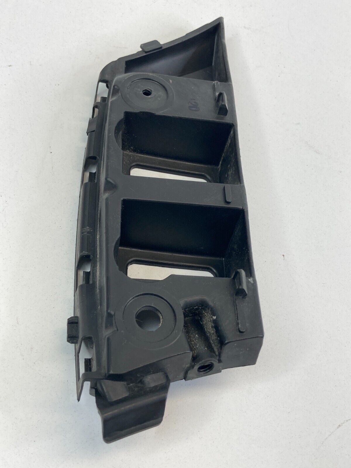 09-11 VW Tiguan Fron Bumper Mounting Bracket Support Left Side 5N0-807-183-B