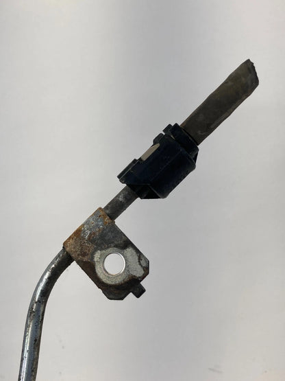 10-15 Toyota Prius 1.8L L4 AT Engine Fuel Injection Pipe Rail W/ Injectors OEM