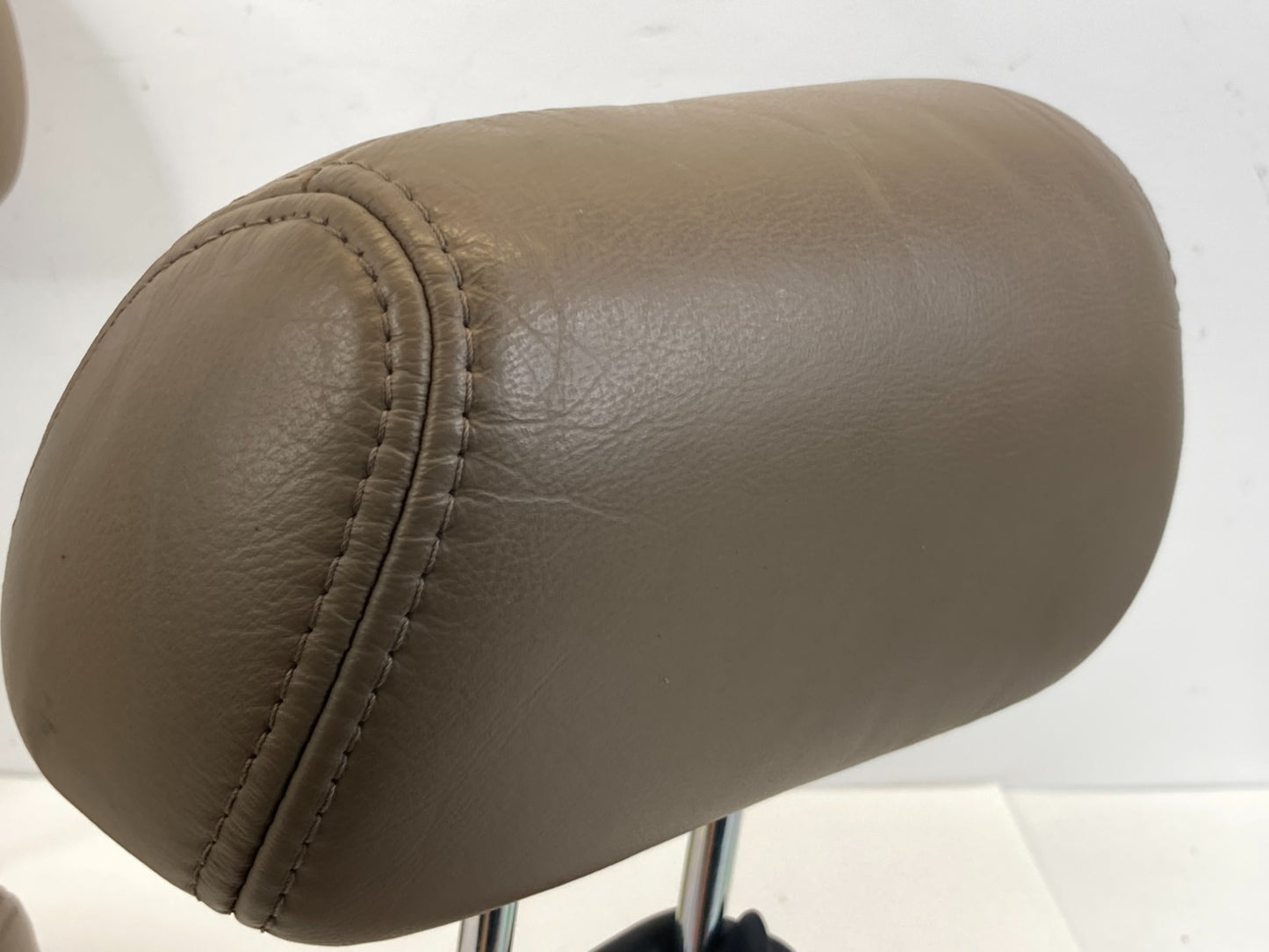 03 04 05 06 07 08 Honda Pilot Rear Back Seat Headrest Head Rest Set of 3 OEM