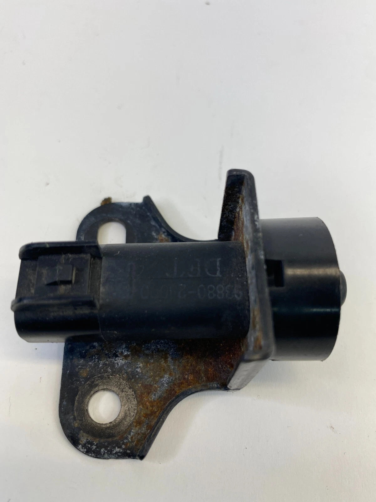 2009-2011 KIA BORREGO HOOD ANTITHEFT HOOD ALARM SWITCH 938802J000 OEM