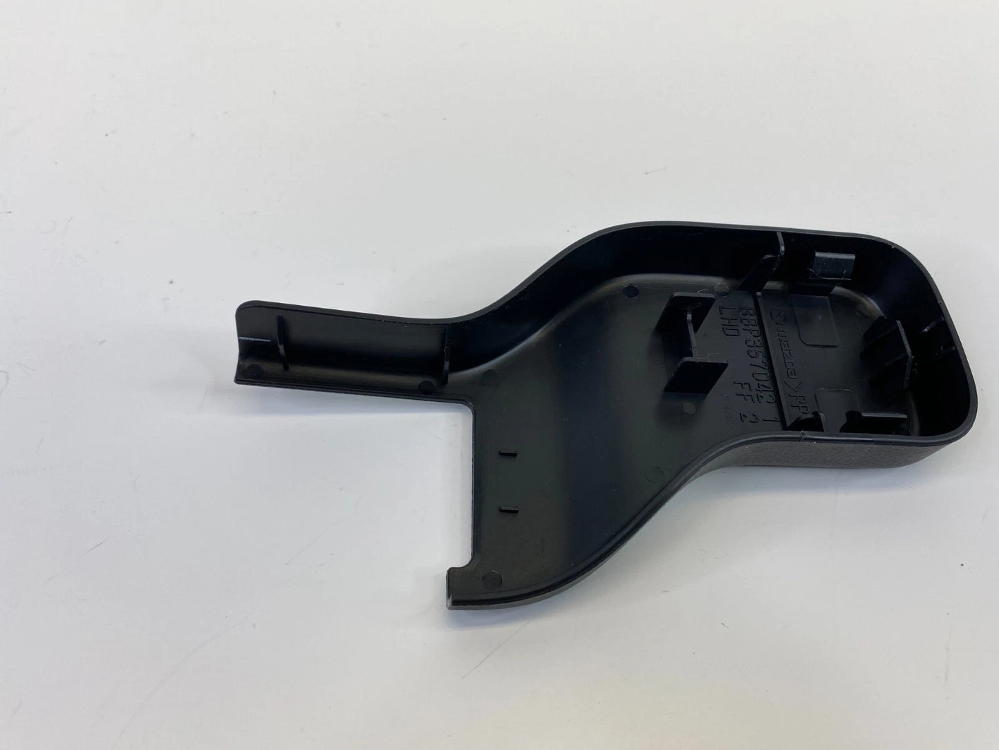 2010-2013 MAZDA 3 MAZDA3 FRONT RIGHT SEAT TRACK FRONT OUTER COVER CAP BBP357042