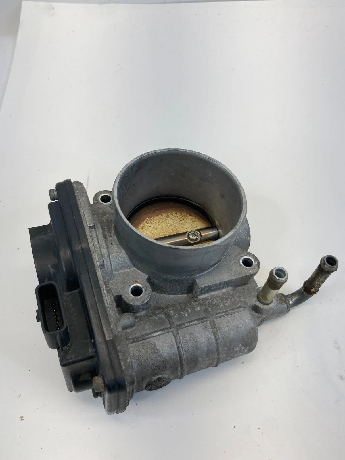 2008-2013 INFINITI G37 3.7L RIGHT THROTTLE BODY THROTTLE VALVE ASSY OEM
