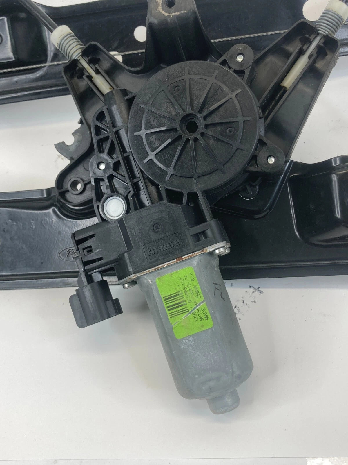 2012-2018 FORD FOCUS LEFT DRIVER SIDE WINDOW REGULATOR W/ MOTOR 931904102