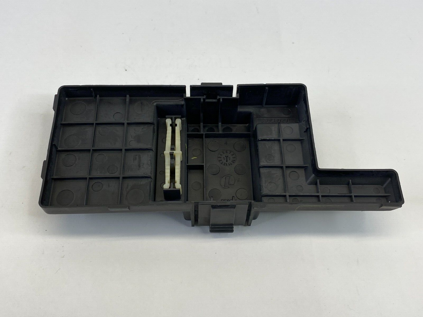 11-15 Ford Explorer Fuse Relay Box Module Compartment Top Cover Lid 3S0CB020 OEM