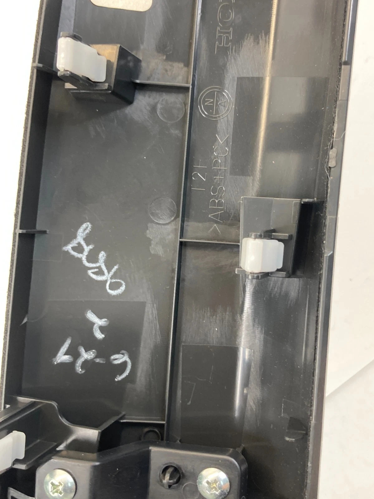 2016 2017 HONDA ACCORD DASH RIGHT SIDE AC AIR VENT GRILLE W/ BEZEL E967-5611-200