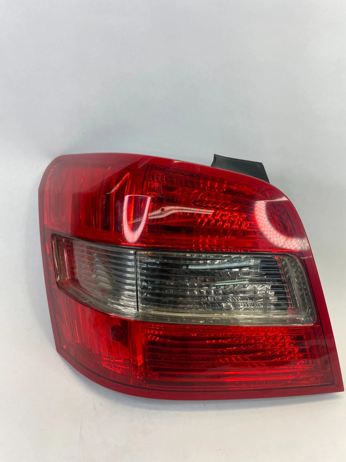 2010-2012 MERCEDES GLK350 REAR LEFT DRIVER SIDE TAIL LIGHT LAMP OEM A2048201364