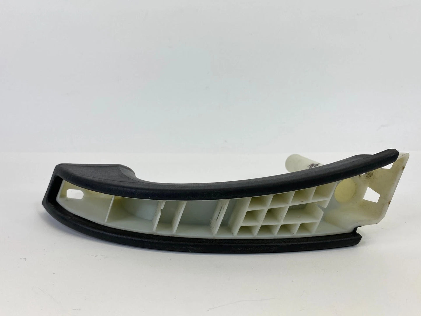 2010-2012 GMC ACADIA REAR RIGHT SIDE DOOR PANEL PULL HANDLE ASSEMBLY OEM