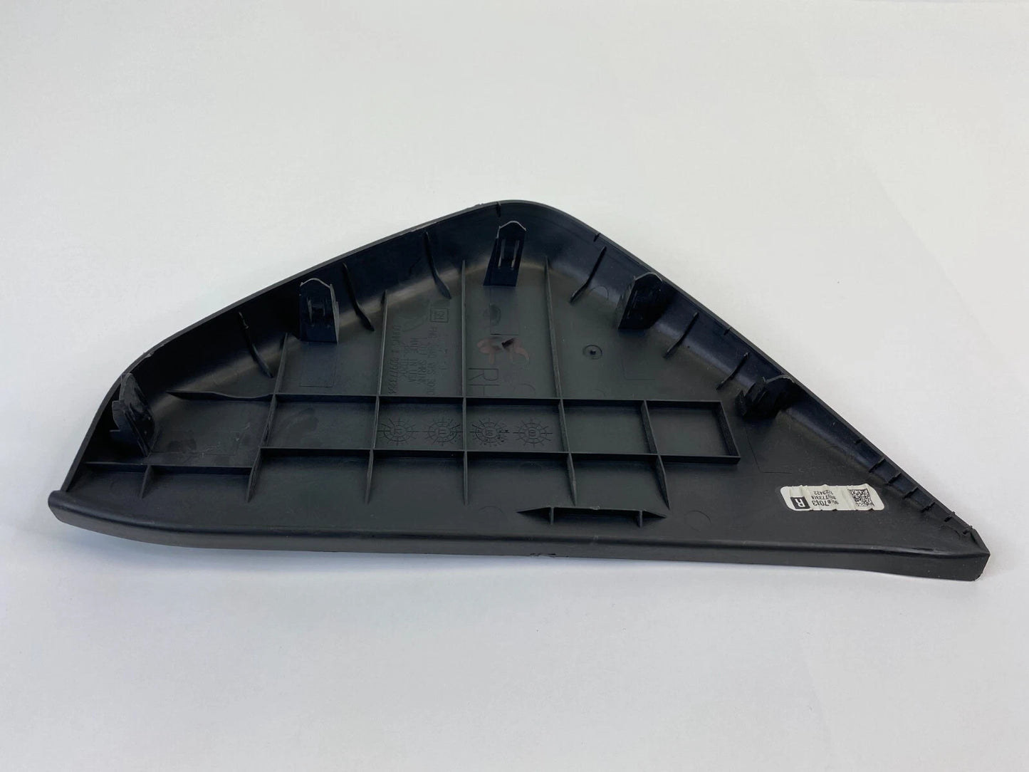 11-16 CHEVROLET CRUZE RIGHT PASSENGER DASH END CAP COVER TRIM PANEL 95987083 OEM