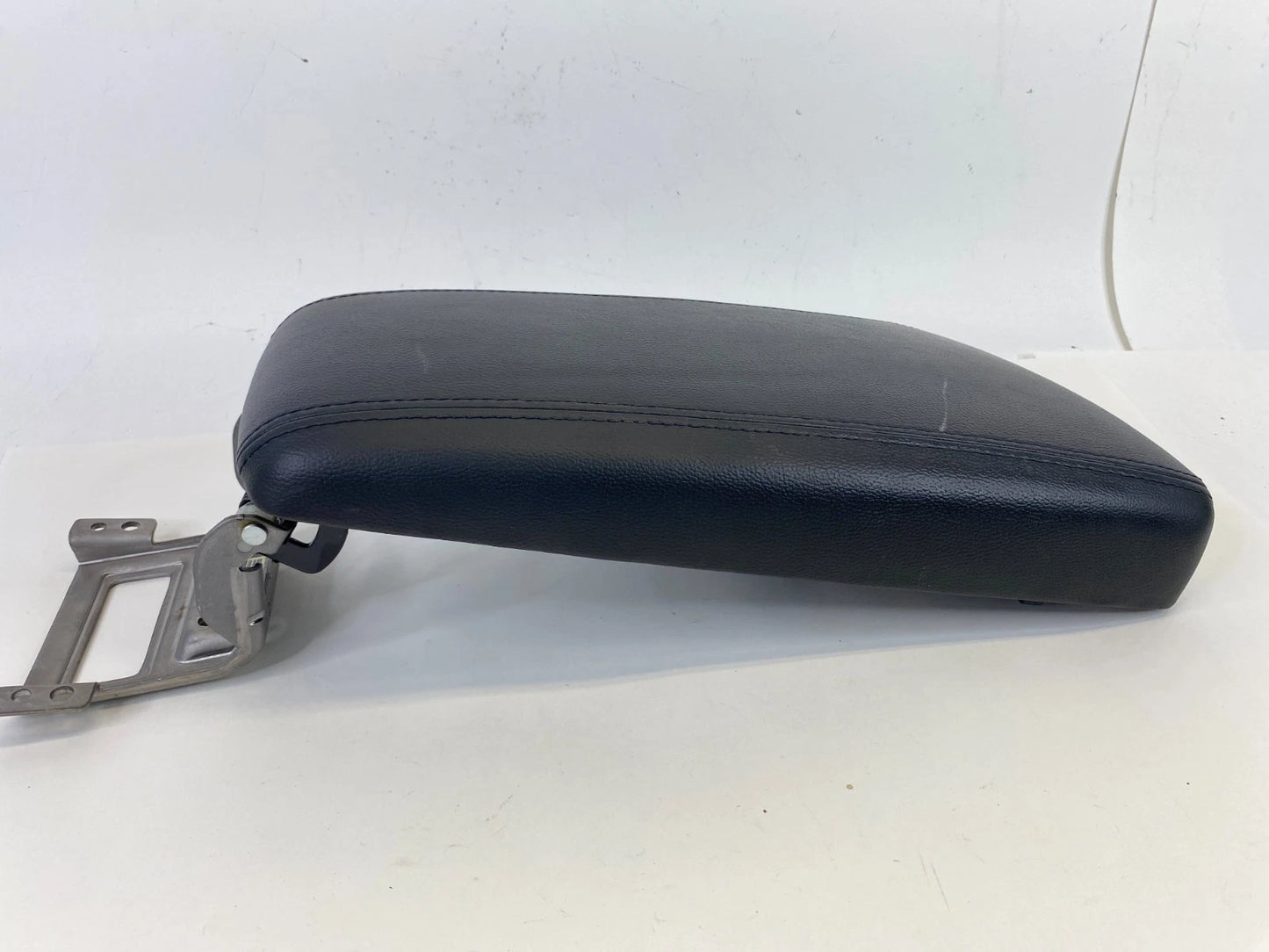 2013 2014 2015 KIA OPTIMA CENTER CONSOLE ARMREST ARM REST LID STORAGE ASSY OEM