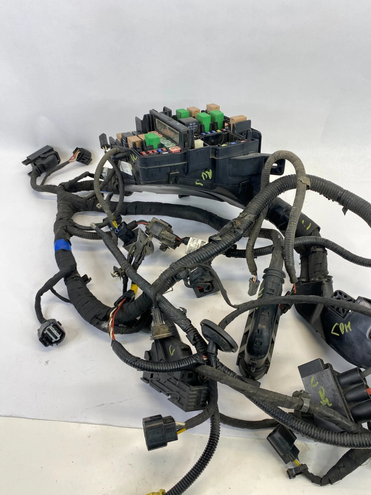 2011-2015 HYUNDAI SONATA HYBRID ENGINE FUSE BOX RELAY UNIT OEM 91200-4R015