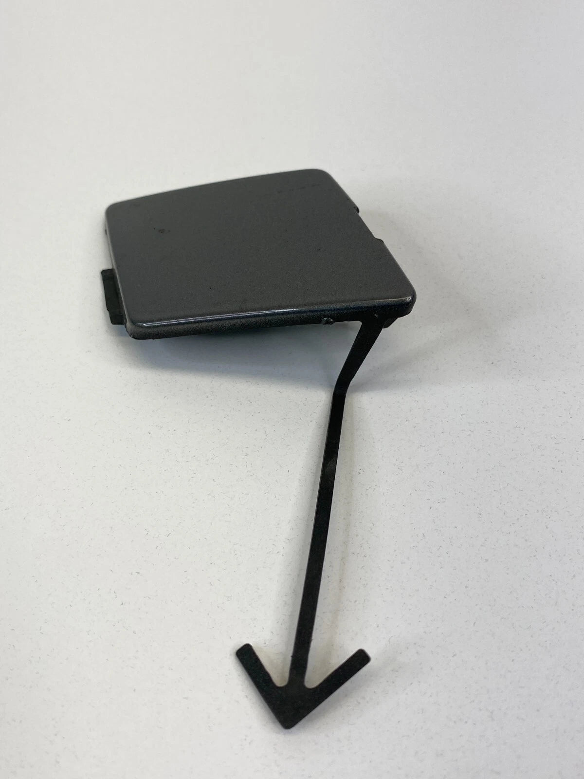 2009 2010 2011 VW VOLKSWAGEN TIGUAN TOW EYE CAP COVER TRIM 5N0-807-241 OEM