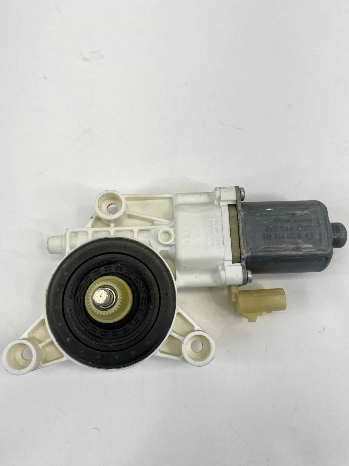 2008-2016 CHRYSLER TOWN & COUNTRY REAR LEFT SLIDING DOOR WINDOW MOTOR 0130822335