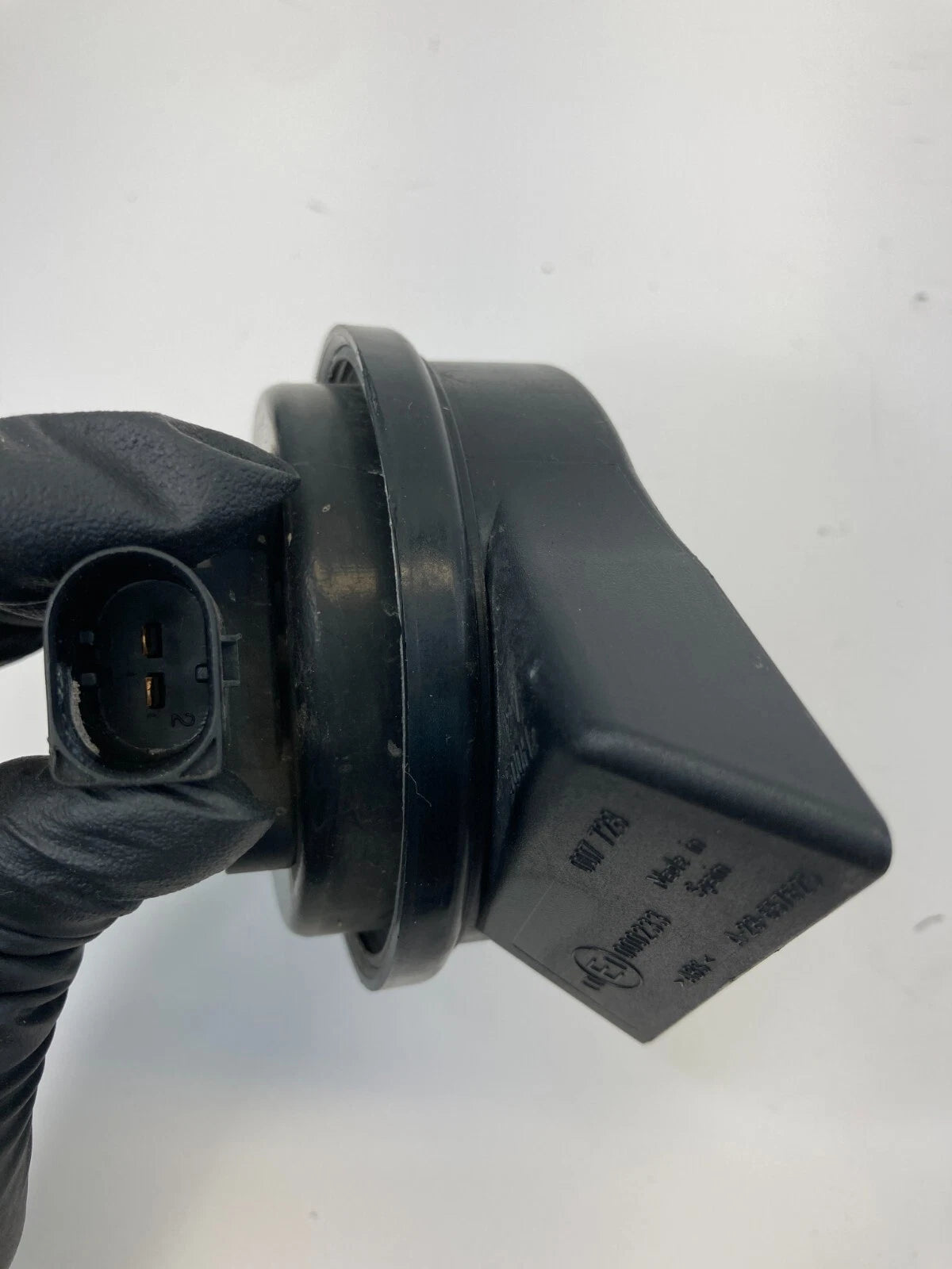 2005-2009 AUDI A4 FRONT WARNING HORN SIGNAL ALARM NOTE TONE SOUNDER OEM E1000233
