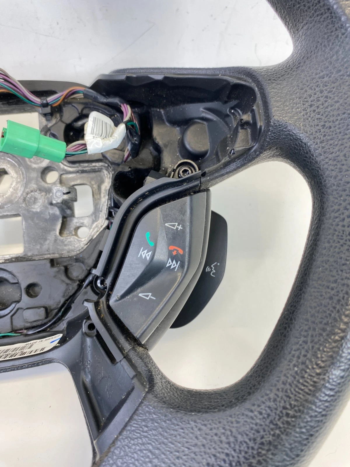 2012-2014 FORD ESCAPE STEERING WHEEL W/ CRUISE & AUDIO CONTROL SWITCH OEM