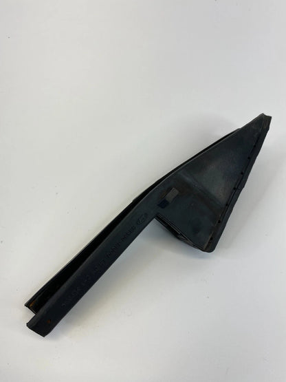 12-17 HYUNDAI ACCENT SEDAN REAR LEFT DOOR EXTERIOR CORNER MOLDING 83830-1R000