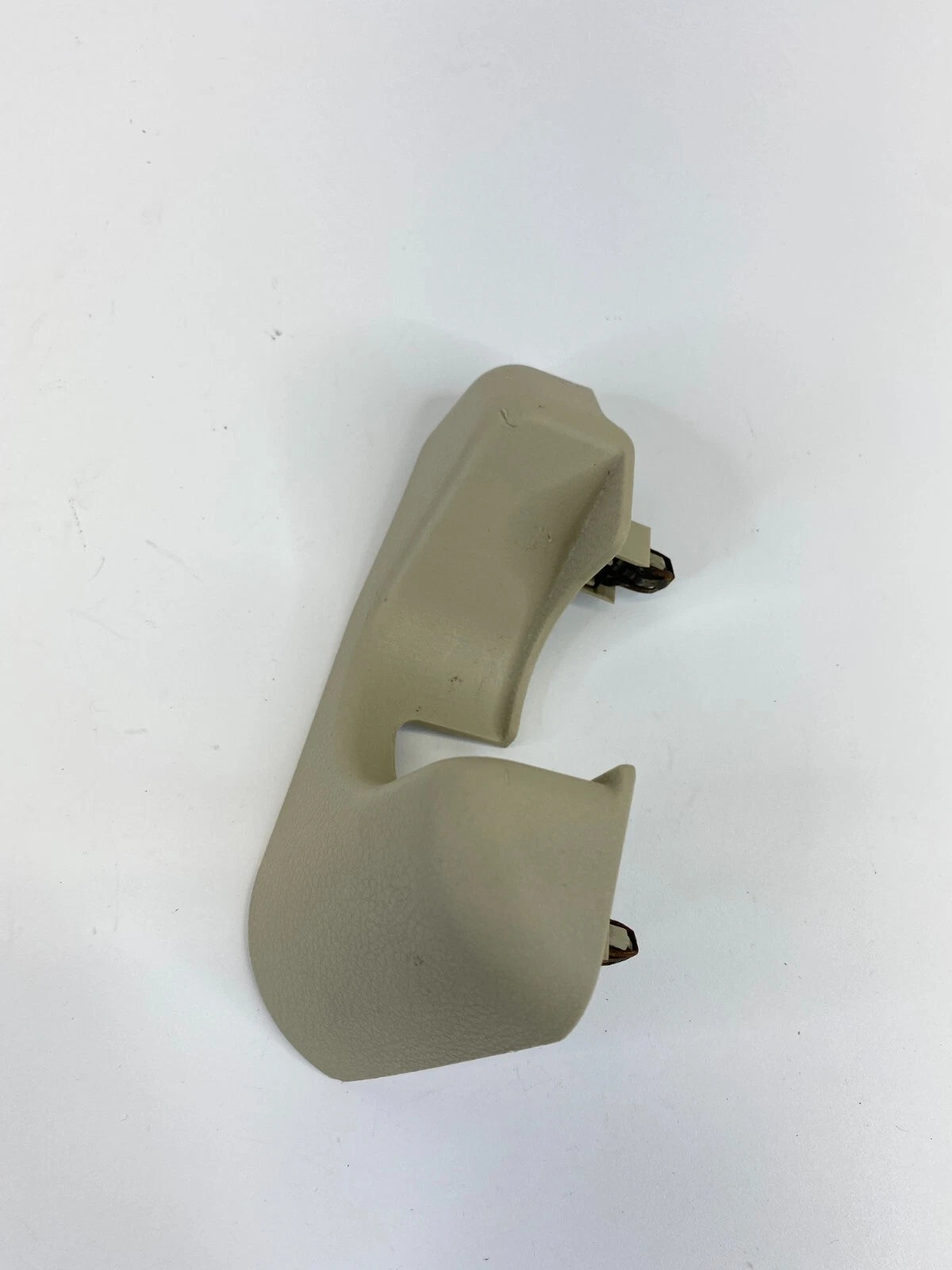 2006-2010 INFINITI M35 FRONT RIGHT CAP ANCHOR BOLT COVER BELT SHOULDER OEM