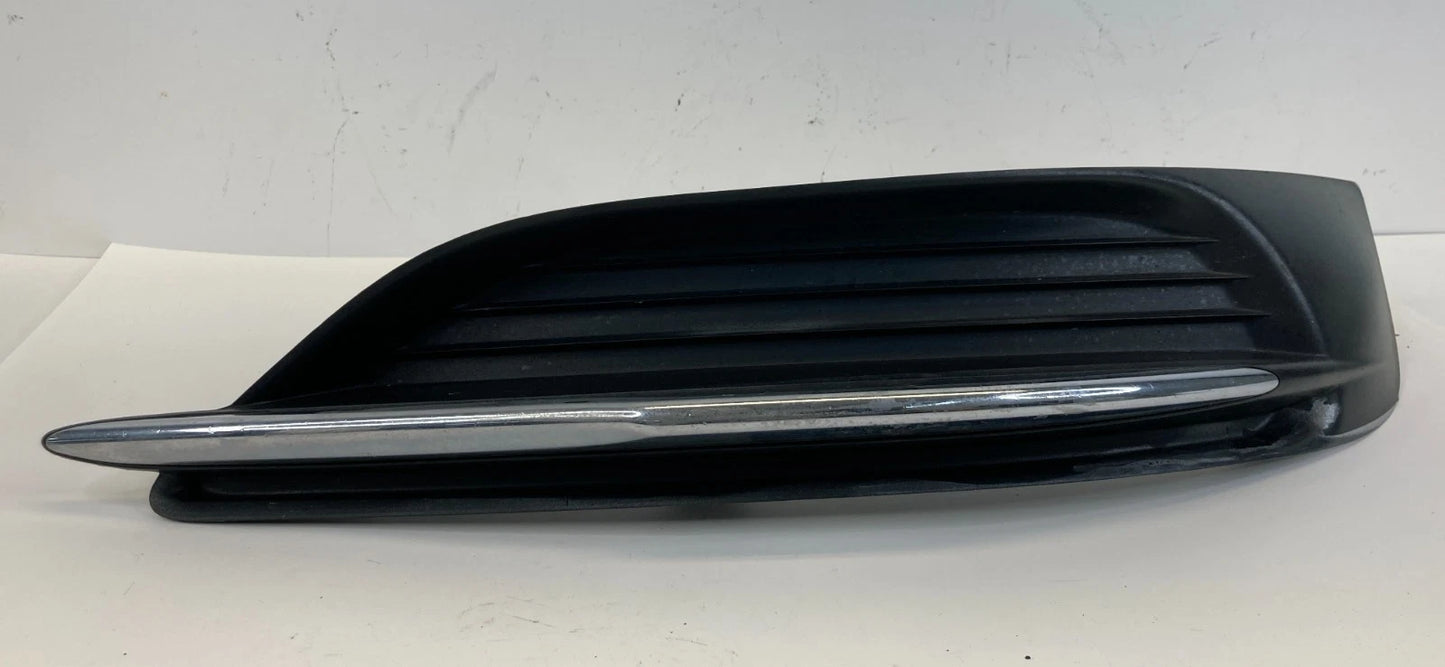 2011-2014 Chrysler 200 Front Right Side Fog Light Bumper Cover Trim 68082054AB
