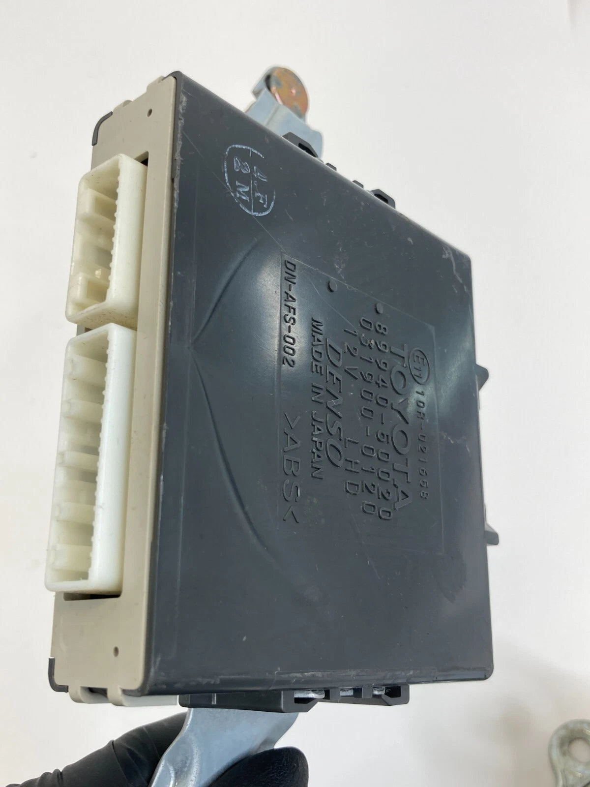 2004-2006 LEXUS LS430 HEADLIGHT LEVELING CONTROL MODULE COMPUTER OEM 8994050020