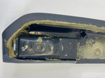 2001 2002 Chevrolet Chevy S10 FRONT DOOR ARMREST PAD DOOR PANEL TRIM RR RH OEM