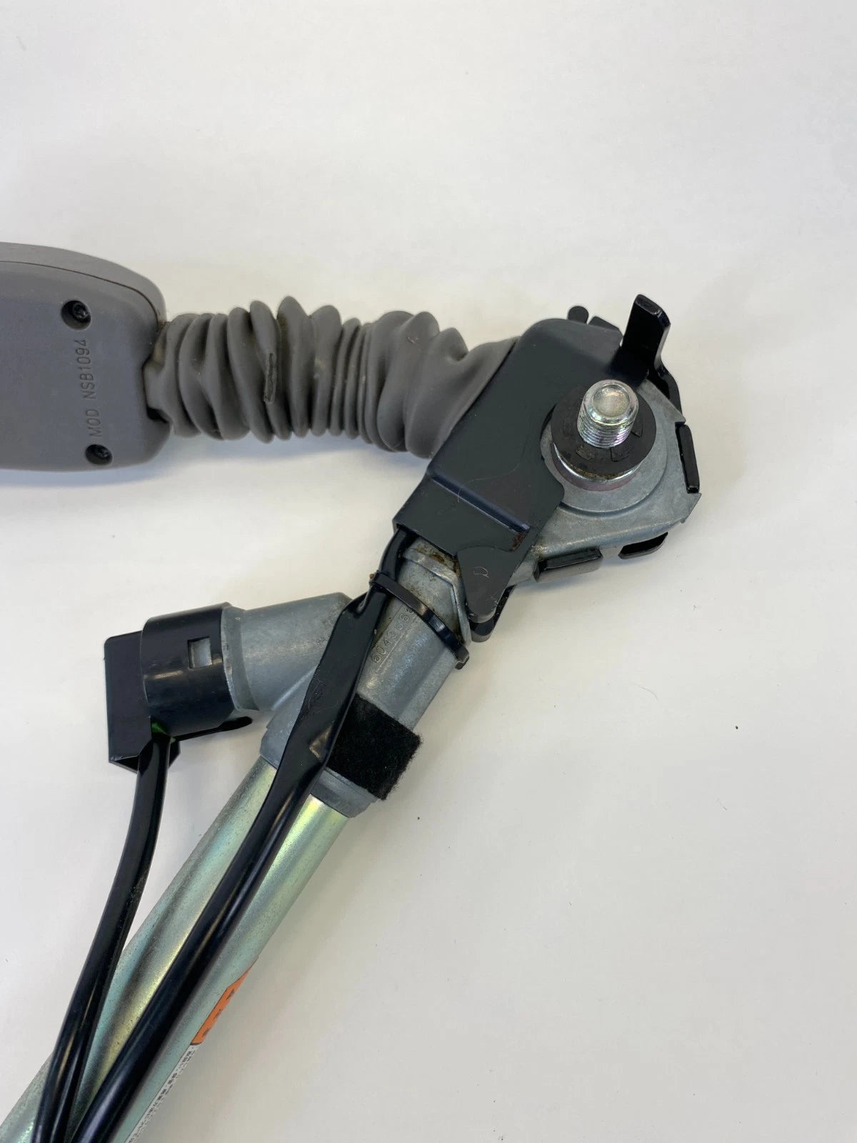 2007-2011 HONDA CR-V FRONT LEFT DRIVER SIDE SEAT BELT BUCKLE END ASSY OEM