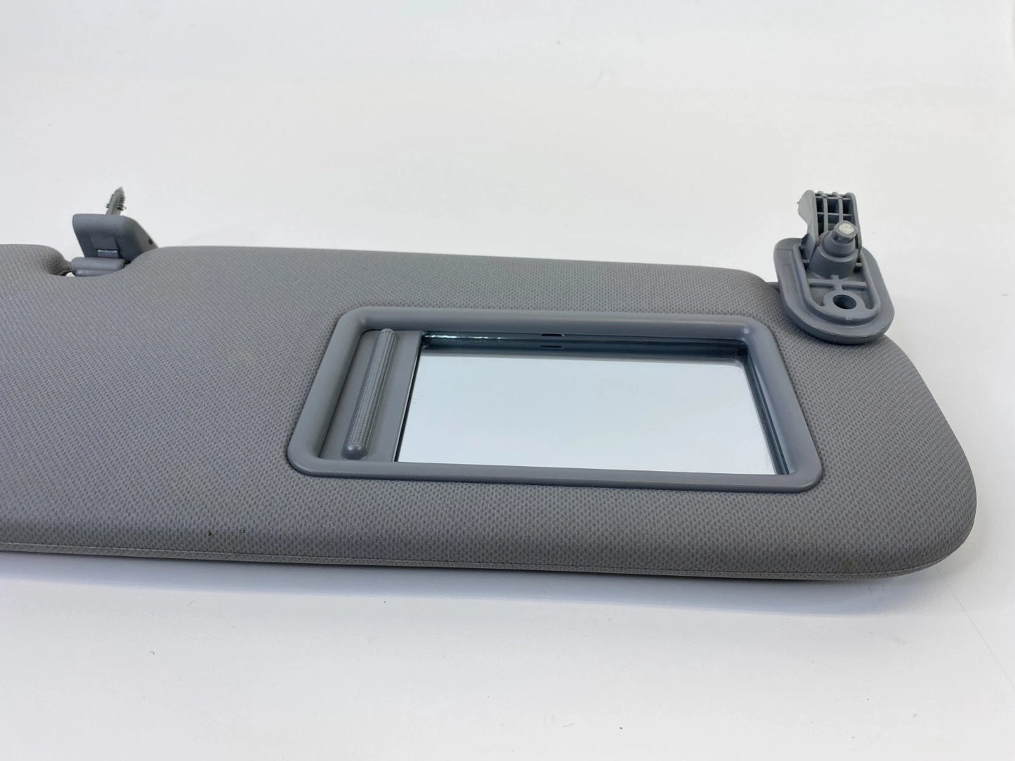 2014-2017 HYUNDAI ACCENT ROOF RIGHT PASSENGER SIDE SUNVISOR SUN VISOR SHADE