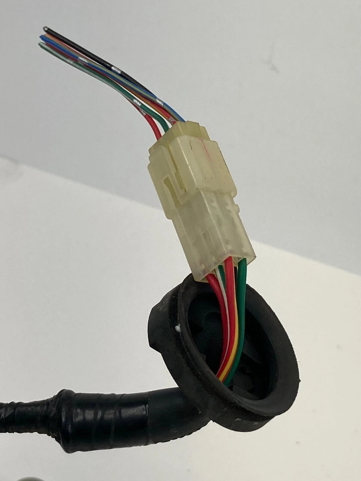 07-13 SUZUKI SX4 HATCHBACK REAR RIGHT TAIL LIGHT LAMP WIRE WIRING HARNESS SOCKET